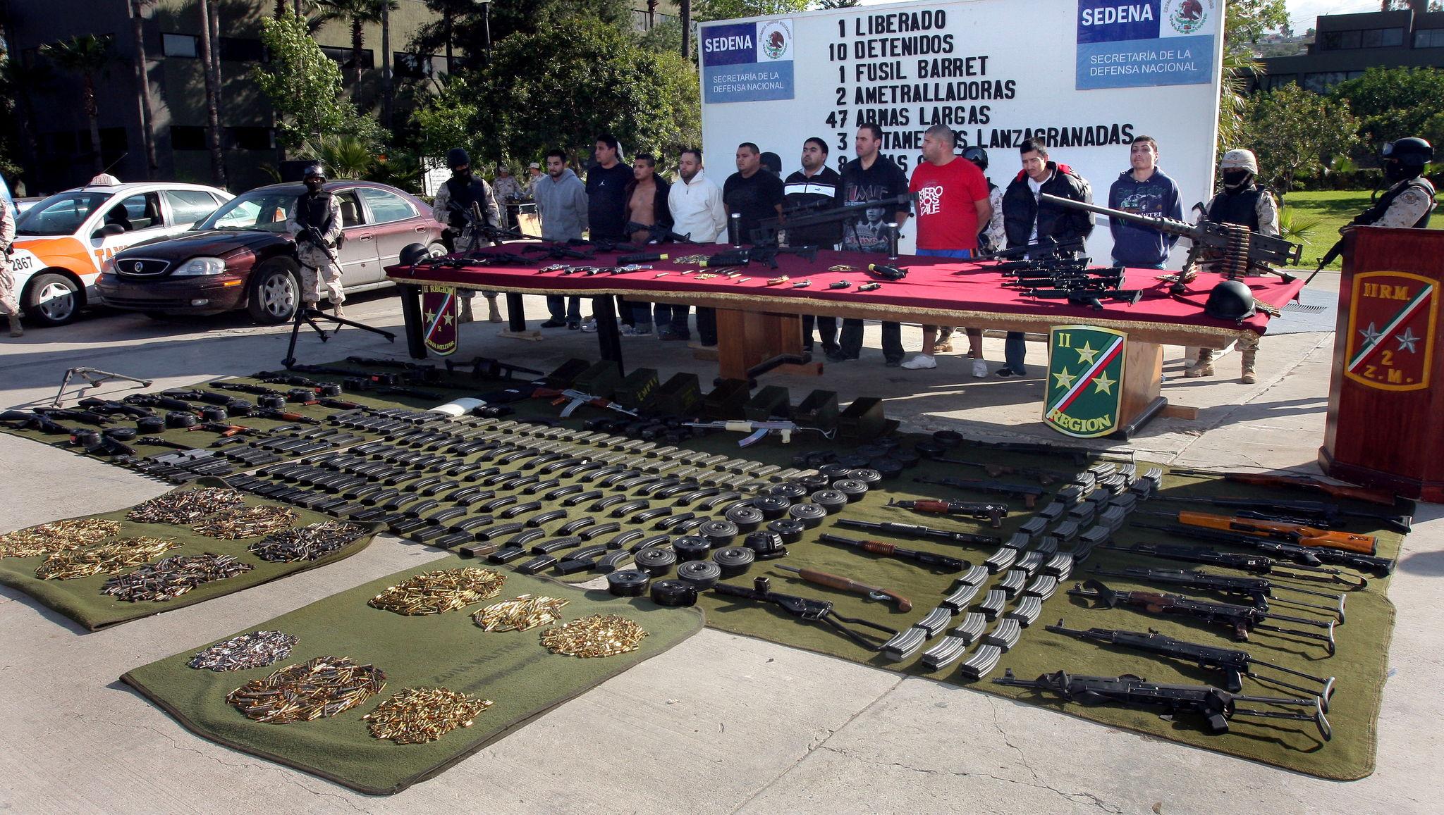 زعيم المخدرات المكسيكي: القصة الكاملة لإمبراطوريات الكارتلات